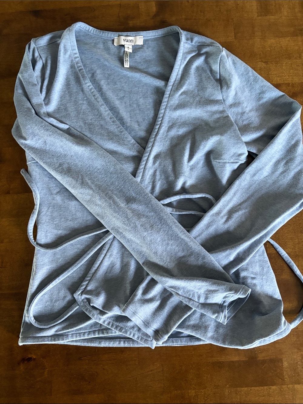 Vuori Coastal Blue Heather Halo Wrap Top